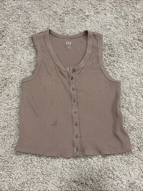 GAP Ribbed Button-Front Tank Top in Taupe